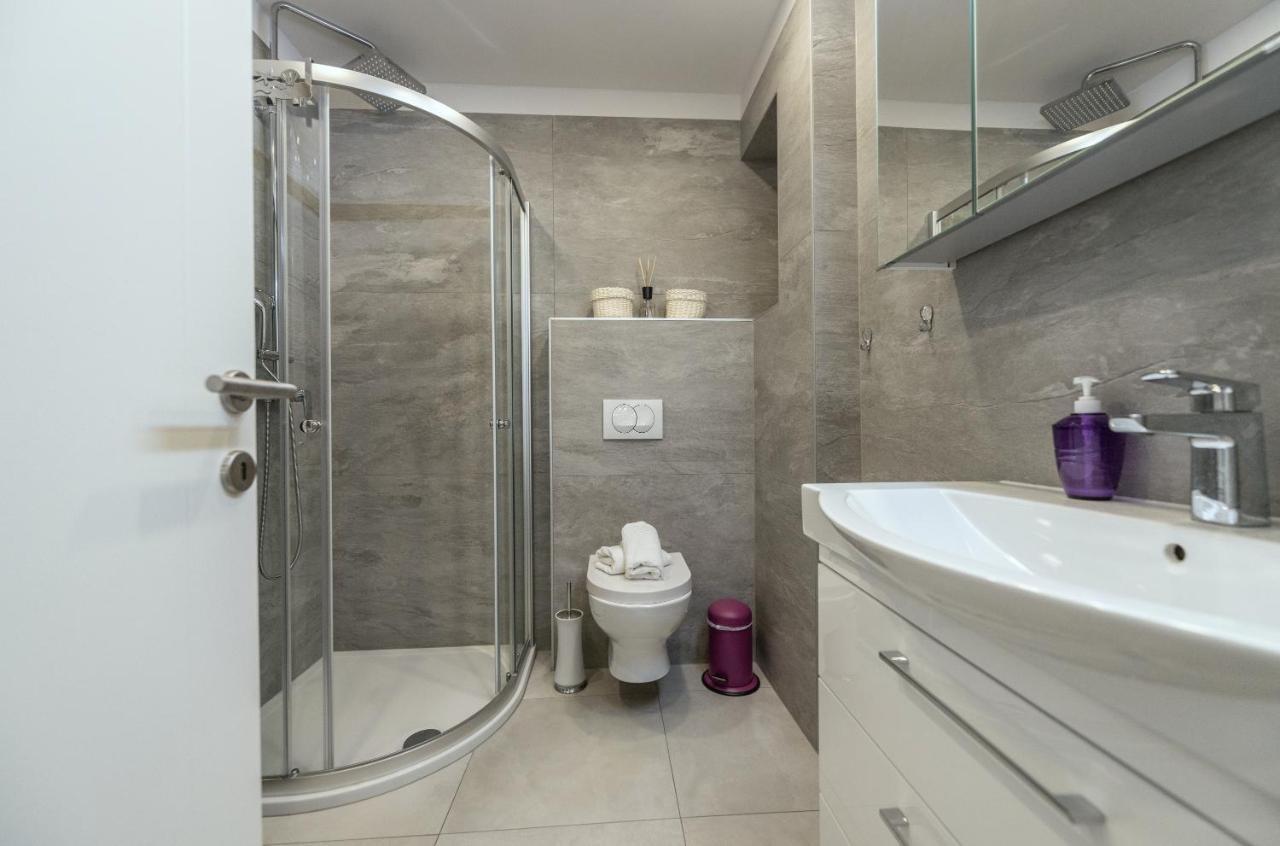Luxury Apartment Purple Summer Sea View Makarska Bagian luar foto