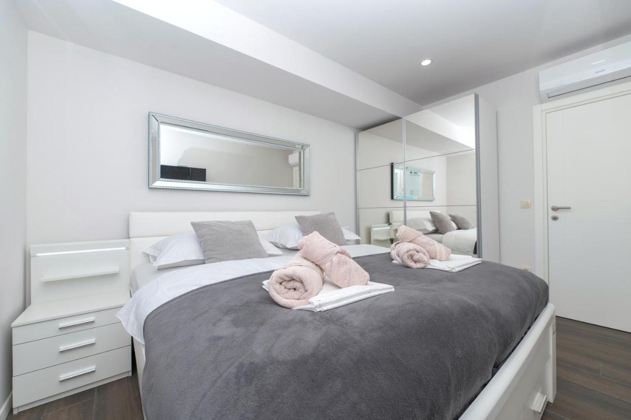 Luxury Apartment Purple Summer Sea View Makarska Bagian luar foto
